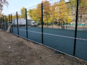 Забор на спортивную площадку 40 метров фото в Ильинском