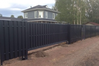 Забор из евроштакетника с бетонированием столбов 80 метров фото в Ильинском